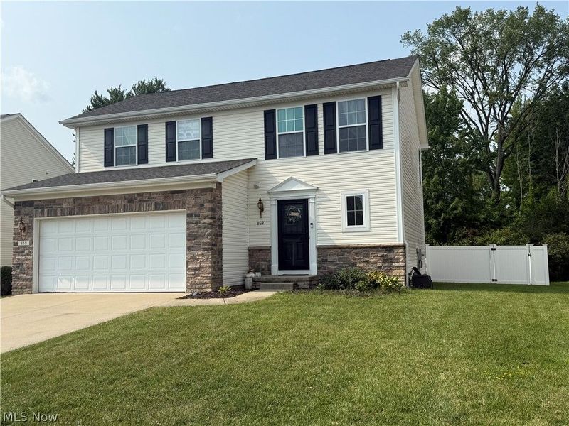 859 Arbor Trails Drive, Macedonia, OH 44056 Photo 2