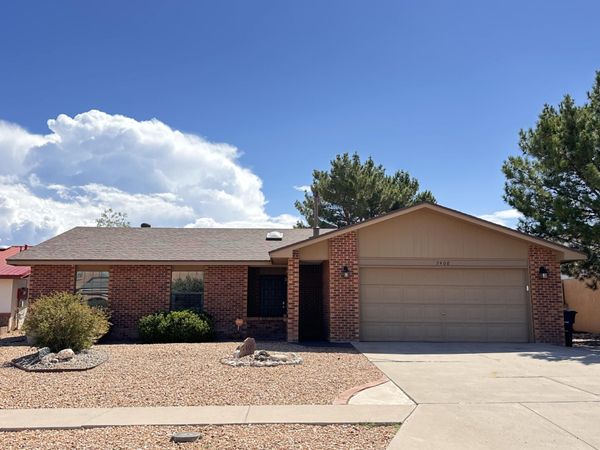 7408 Carson Trail NW, Albuquerque, NM 87120