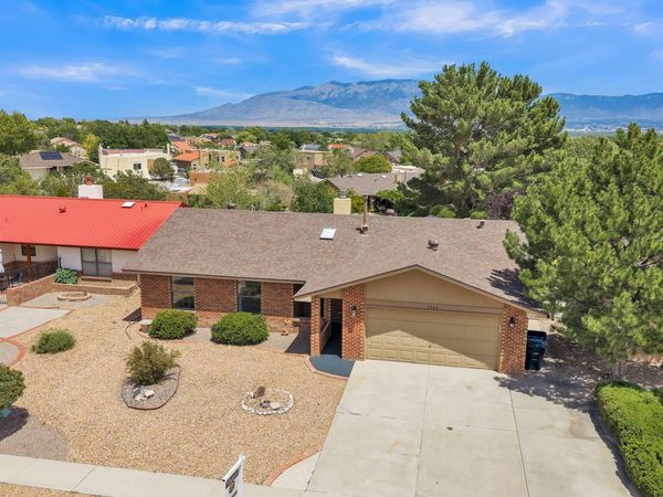 7408 Carson Trail NW, Albuquerque, NM 87120
