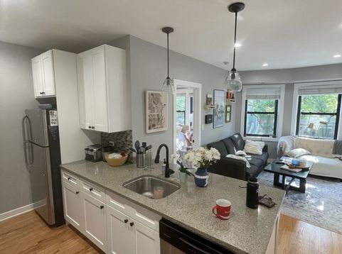 Main Photo