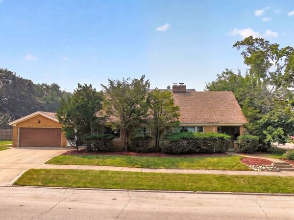 Elgin, IL 60120
