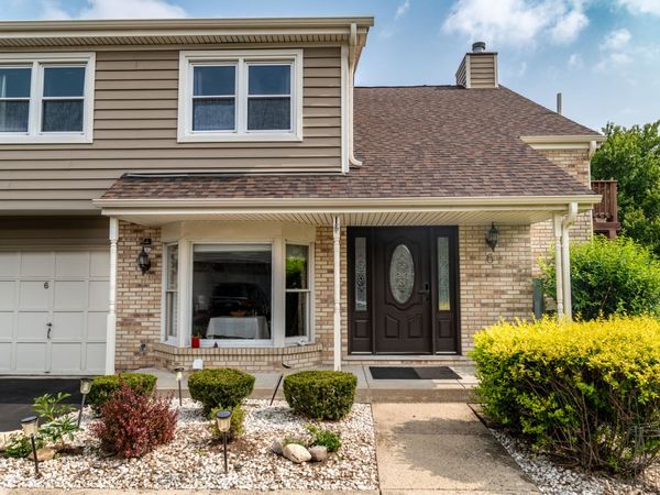 1900 Wisteria Court , Unit 6, Naperville, IL 60565