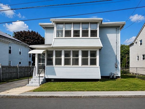 24-26 Pequot St, Springfield, MA 01151