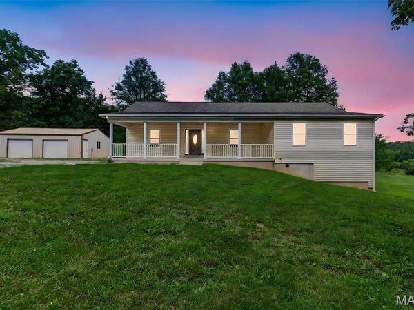 9536 Three Oaks Ln, Bloomsdale, MO 63627