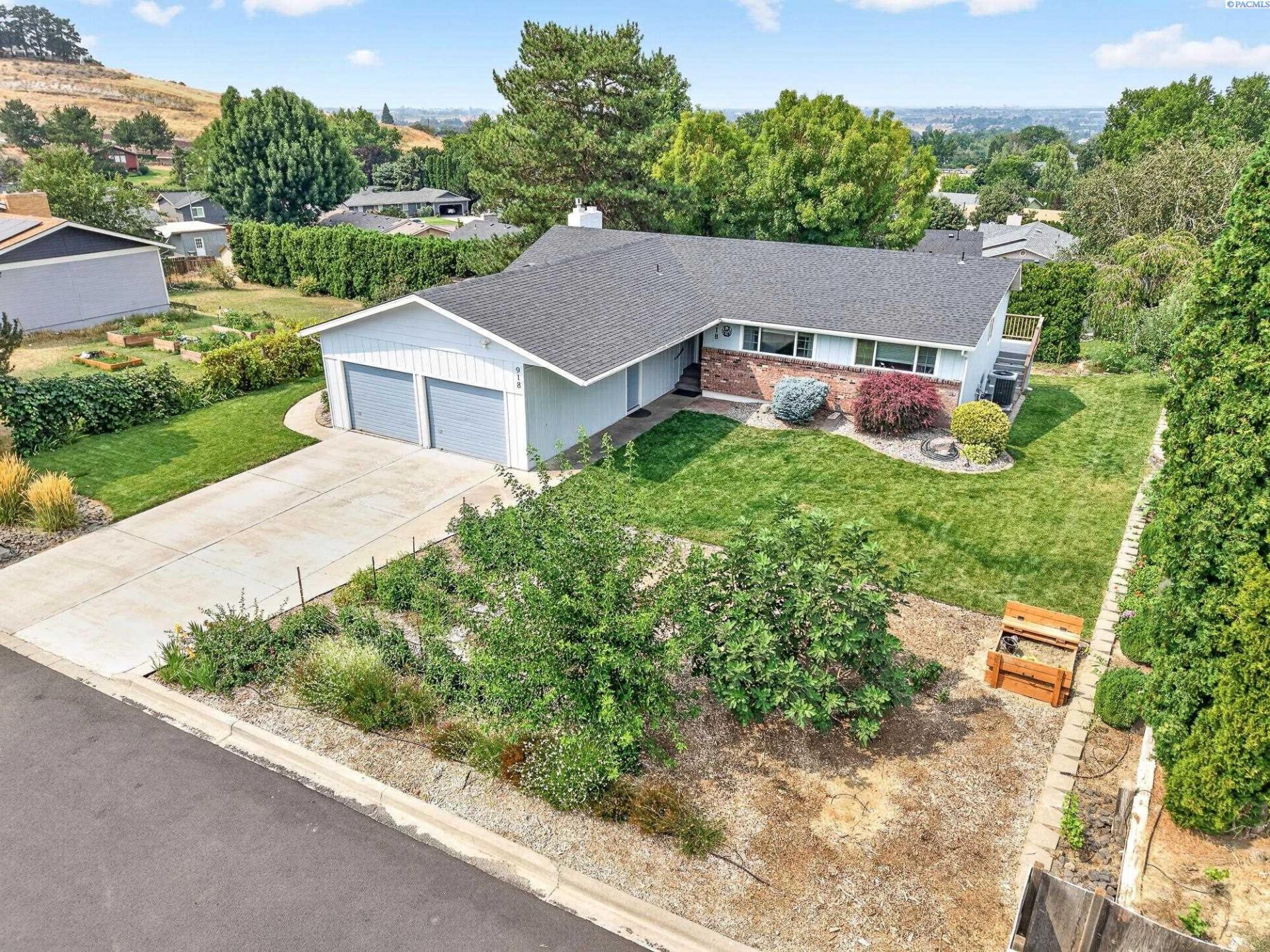 918 Roza Vista Dr. primary photo