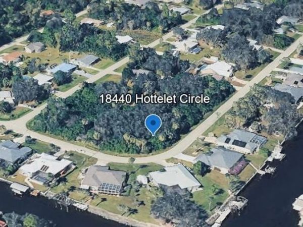 18440 HOTTELET CIRCLE , PORT CHARLOTTE, FL 33948