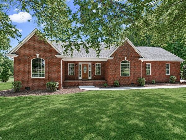 115 Seven Springs Loop , Statesville, NC 28625