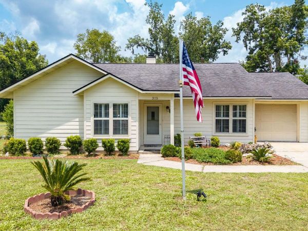 315 BEVERLY STREET, Live Oak, FL 32064