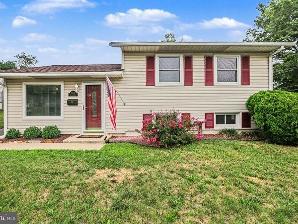 1000 SCENERY DRIVE, HARRISBURG, PA 17109