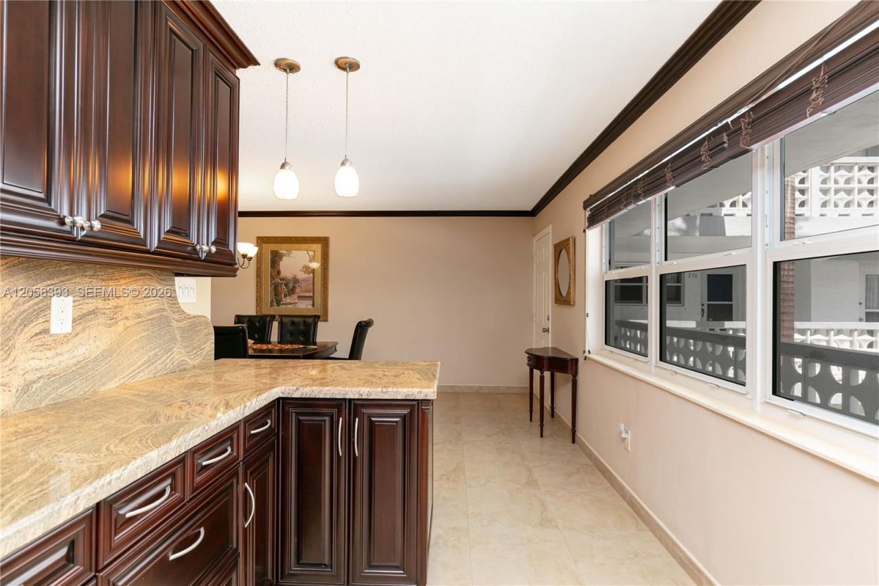 3135 S Ocean Dr , Unit 227, Hallandale Beach, FL 33009 Photo