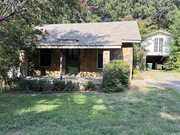 210 Valley View Drive , North Little Rock, AR 72118