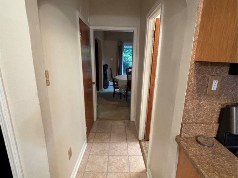 831 Whitcomb Road, Cleveland, OH 44110 Photo 12