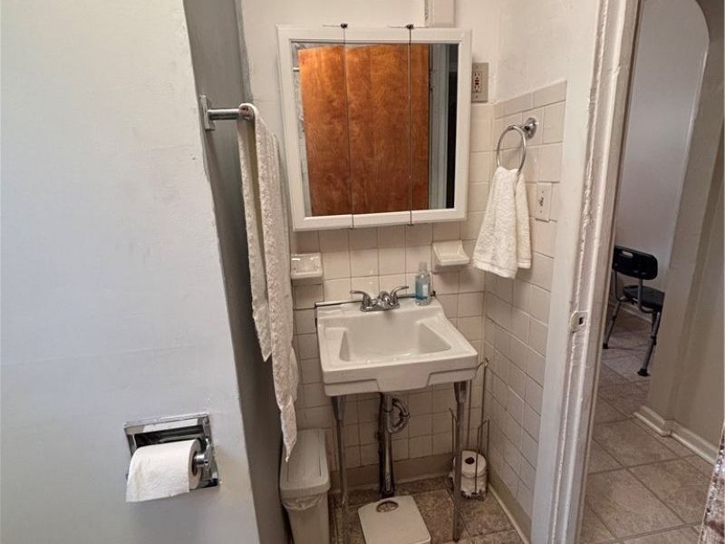 831 Whitcomb Road, Cleveland, OH 44110 Photo 26