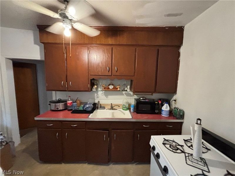 831 Whitcomb Road, Cleveland, OH 44110 Photo 29