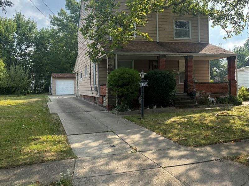 831 Whitcomb Road, Cleveland, OH 44110 Photo 4