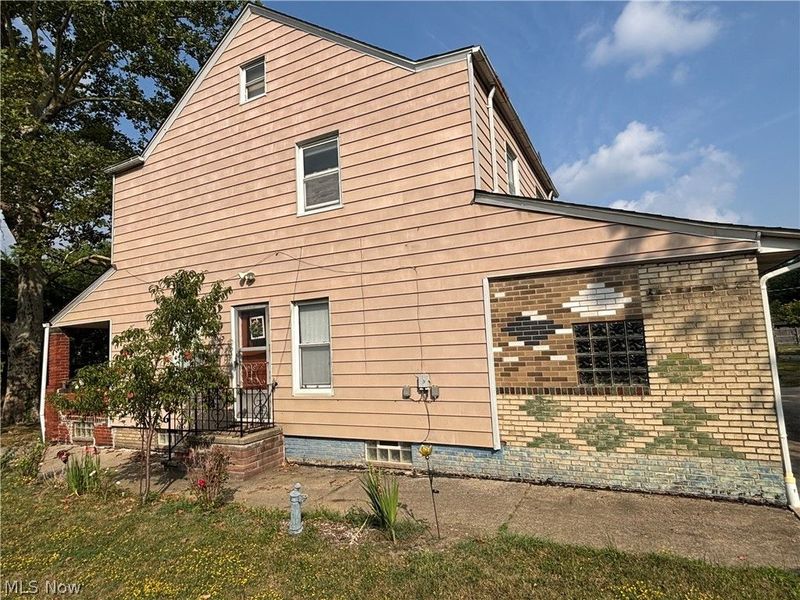 831 Whitcomb Road, Cleveland, OH 44110 Photo 49
