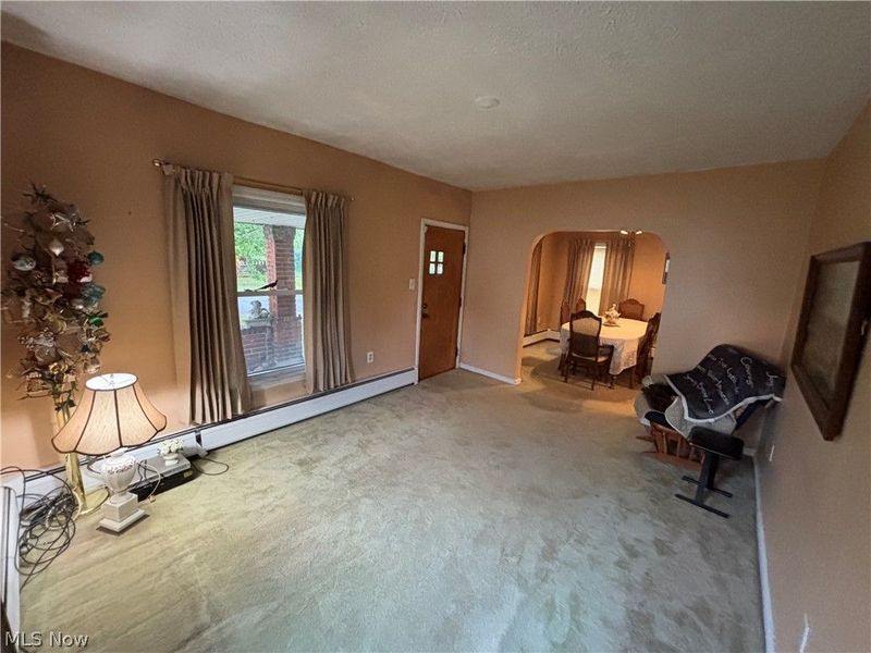 831 Whitcomb Road, Cleveland, OH 44110 Photo 5
