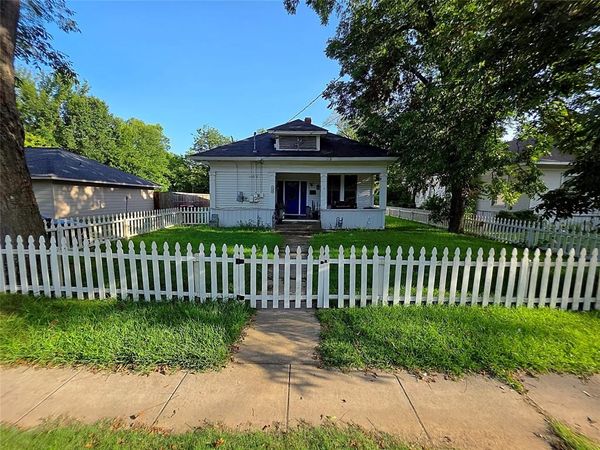 1340 Pine Bluff , Paris, TX 75460