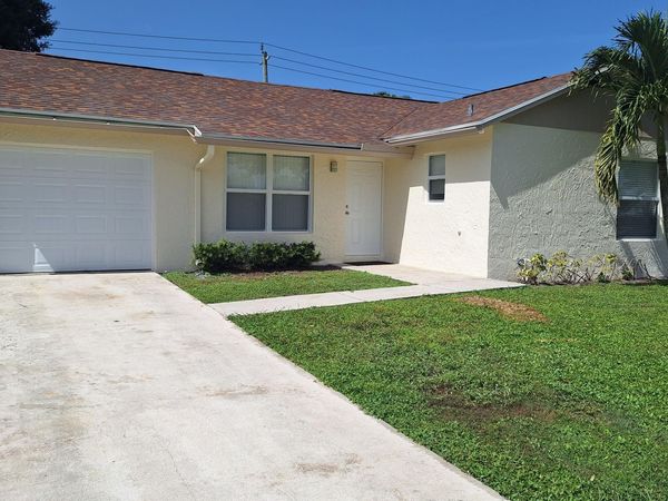 135 Village Circle, Jupiter, FL 33458