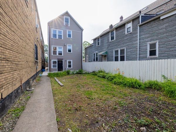 4320 S Marshfield Avenue , Chicago, IL 60609
