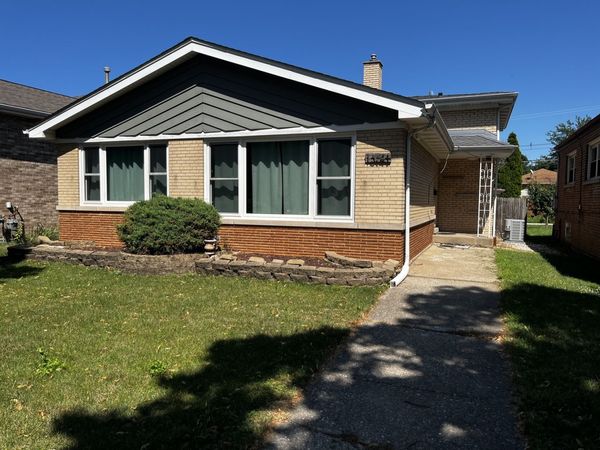 13141 S Muskegon Avenue, Chicago, IL 60633