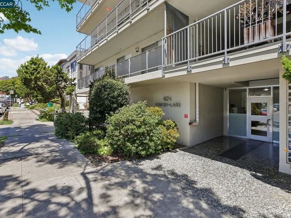 424 Staten , Unit 308, Oakland, CA 94610