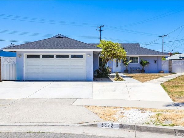 17301 Beach Boulevard , Unit 1A, Huntington Beach, CA 92647