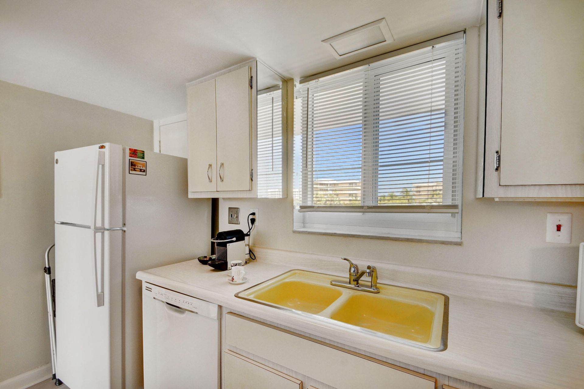 2505 S Ocean Boulevard, Unit 403, Palm Beach, FL 33480 Photo