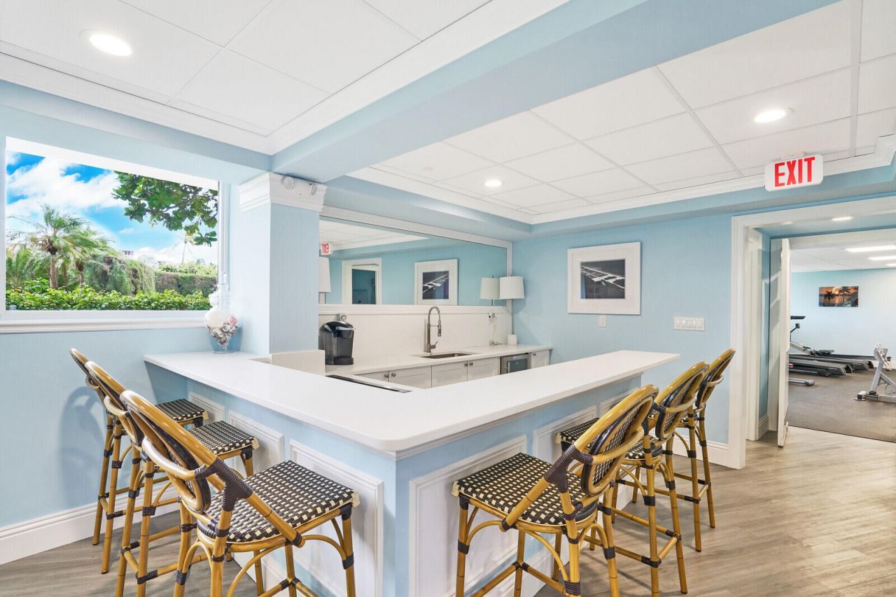 2505 S Ocean Boulevard, Unit 403, Palm Beach, FL 33480 Photo