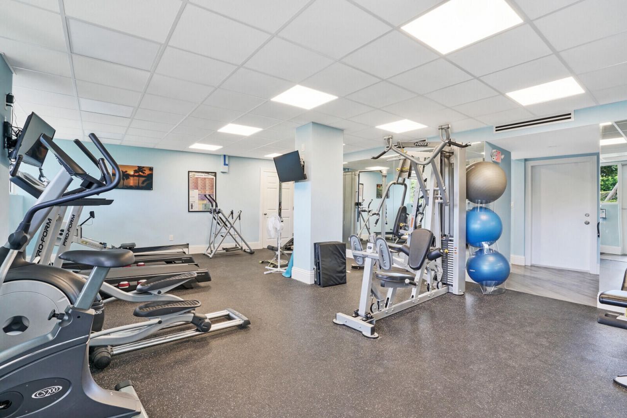 2505 S Ocean Boulevard, Unit 403, Palm Beach, FL 33480 Photo