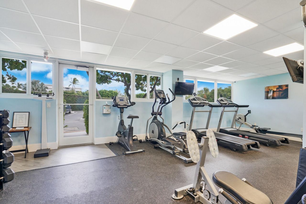 2505 S Ocean Boulevard, Unit 403, Palm Beach, FL 33480 Photo