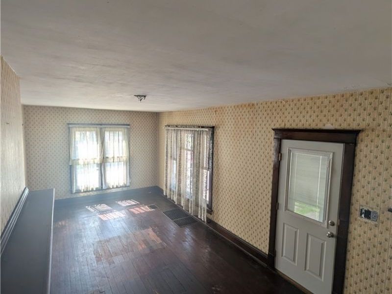 1211 Chestnut Street, Coshocton, OH 43812 Photo 3