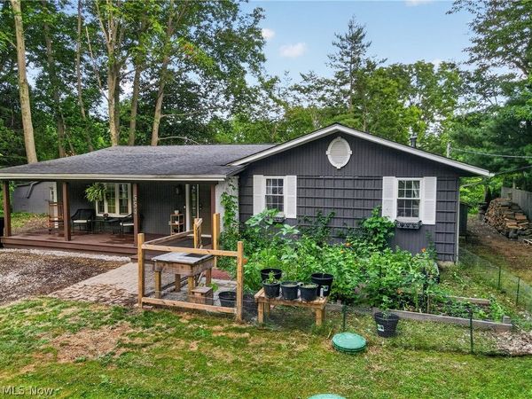 554 E River View Drive , Austinburg, OH 44010