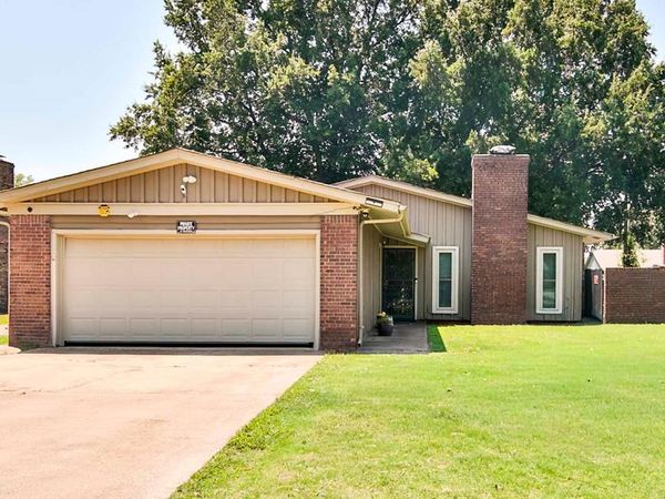 908 Clement Road, West Memphis, AR 72301