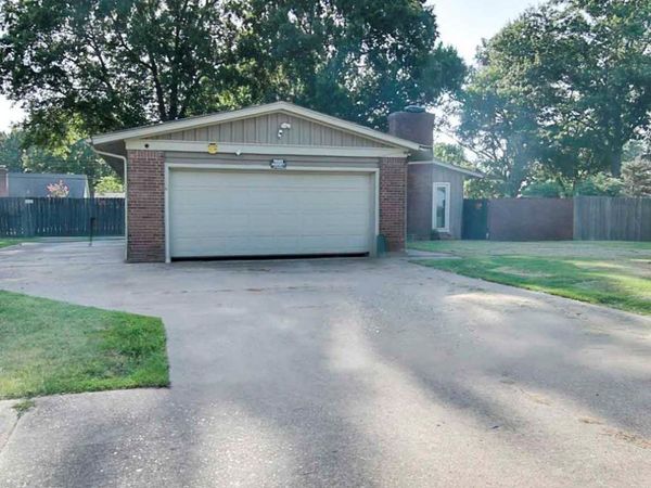 908 Clement Road, West Memphis, AR 72301