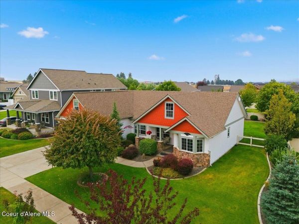 13325 N Glistening CT, Rathdrum, ID 83858