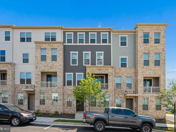 42587 PITLOCHRY DRIVE, STERLING, VA 20166
