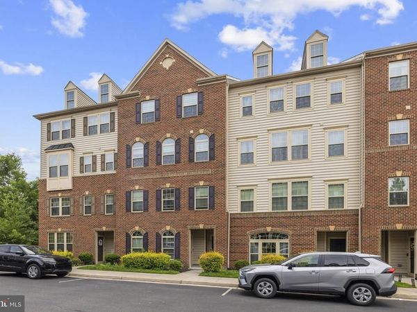 42230 PIEBALD SQUARE, ALDIE, VA 20105