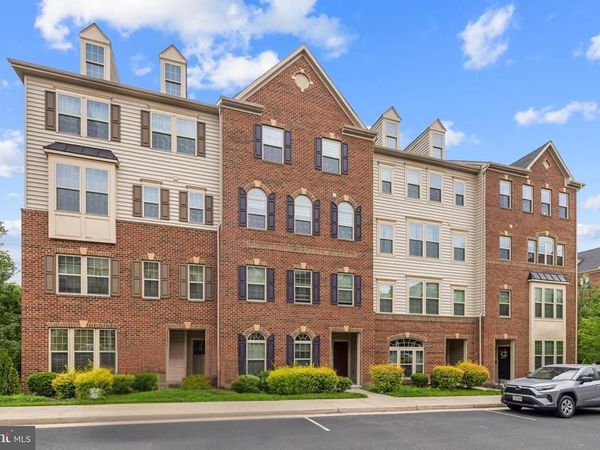 42230 PIEBALD SQUARE, ALDIE, VA 20105