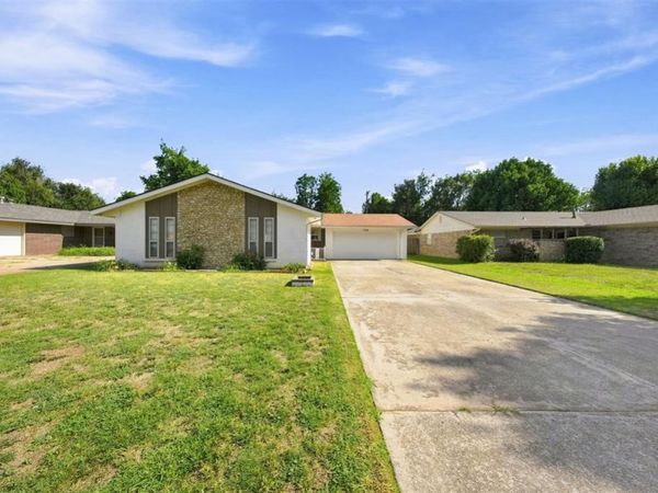 7908 NW 40th Street, Bethany, OK 73008