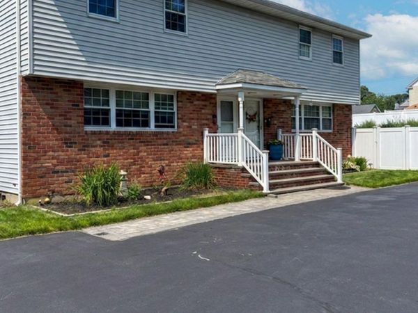 99 Washington Street, East Islip, NY 11730
