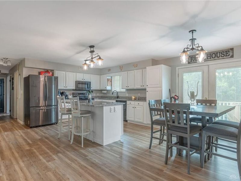 124 Sue Drive, Germantown, OH 45327 Photo 9