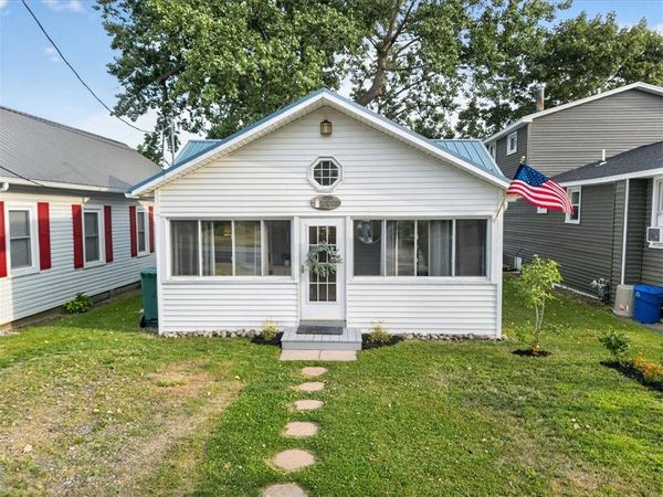 8486 Wickham Boulevard , Sodus Point, NY 14555