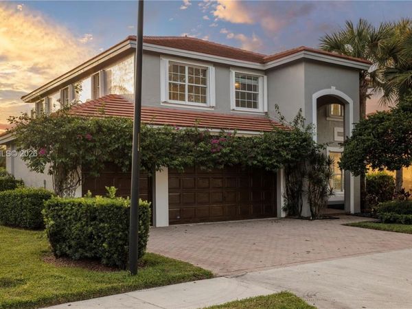 4303 Diamond Row , Weston, FL 33331