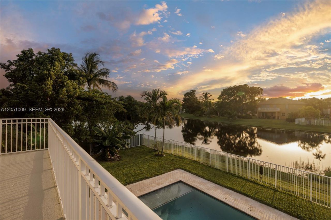 4303 Diamond Row , Weston, FL 33331 Photo