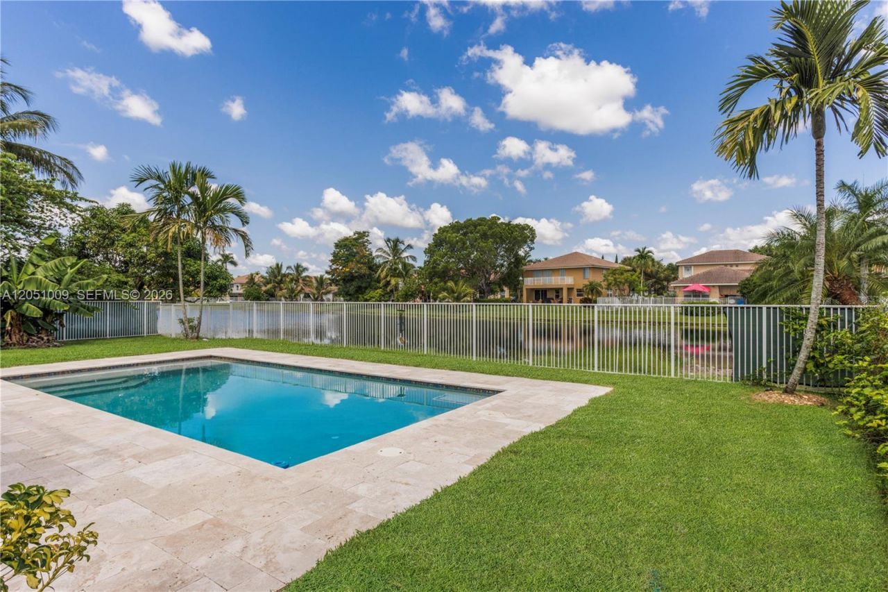 4303 Diamond Row , Weston, FL 33331 Photo