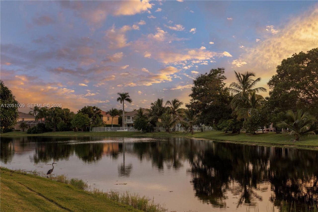 4303 Diamond Row , Weston, FL 33331 Photo