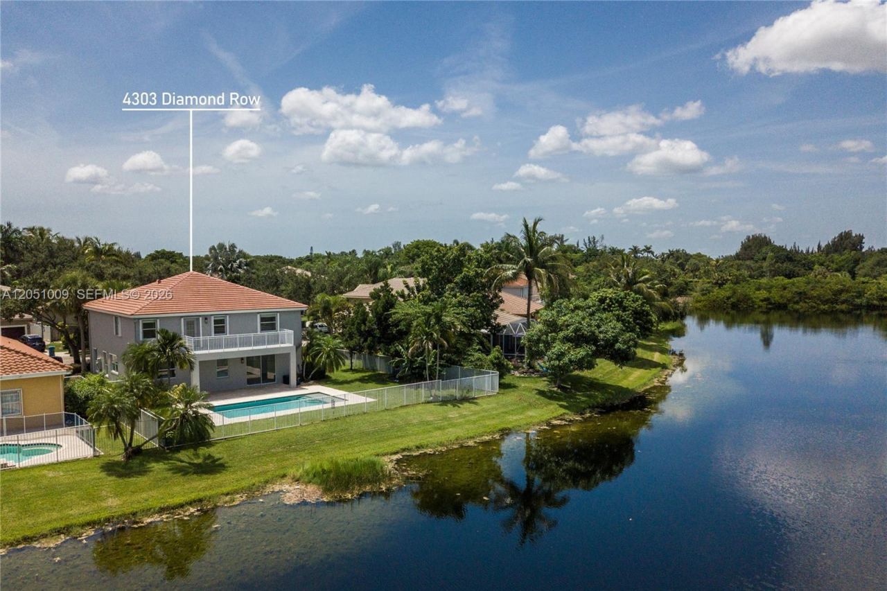 4303 Diamond Row, Weston, FL 33331 Photo