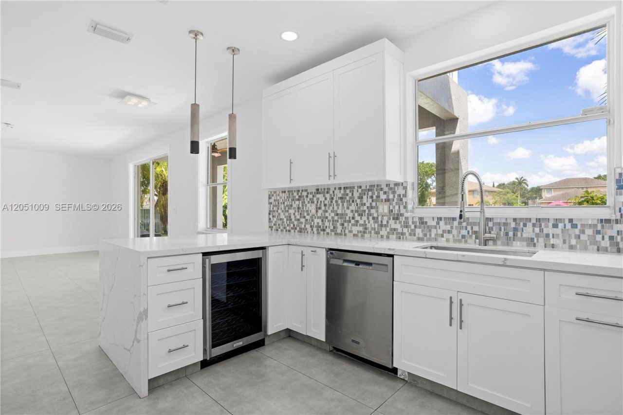 4303 Diamond Row, Weston, FL 33331 Photo