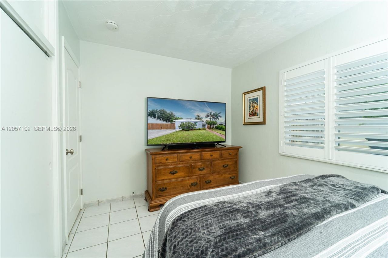 2631 Thomas St , Hollywood, FL 33020 Photo